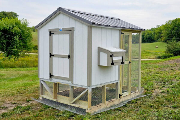 Basic Chicken Coop - Image 3